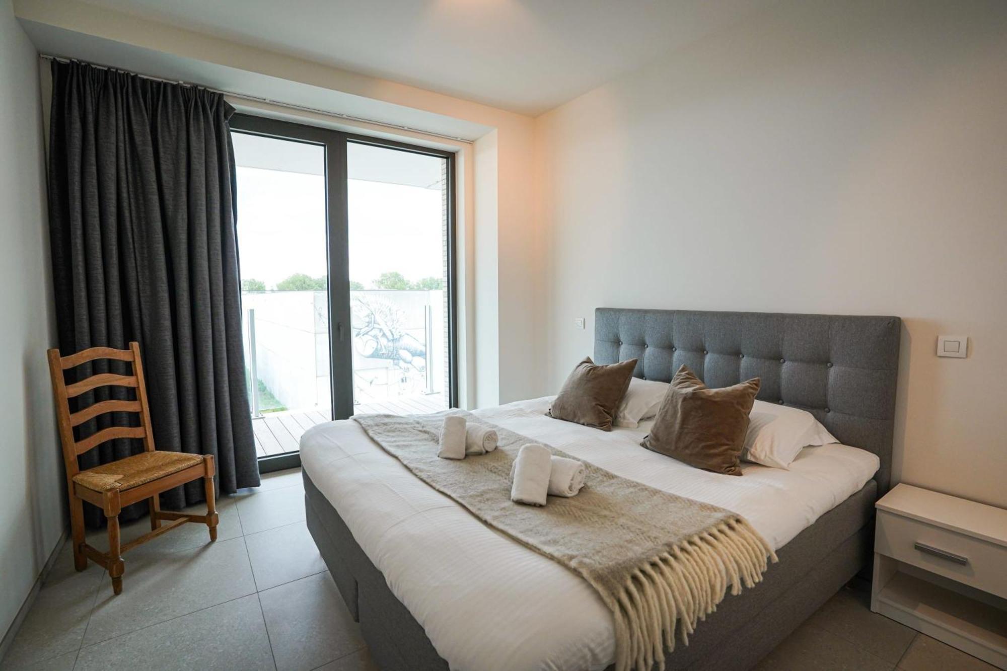 Huswell - Beautiful Apartment With Communal Pool And Gym Ostend Exterior photo