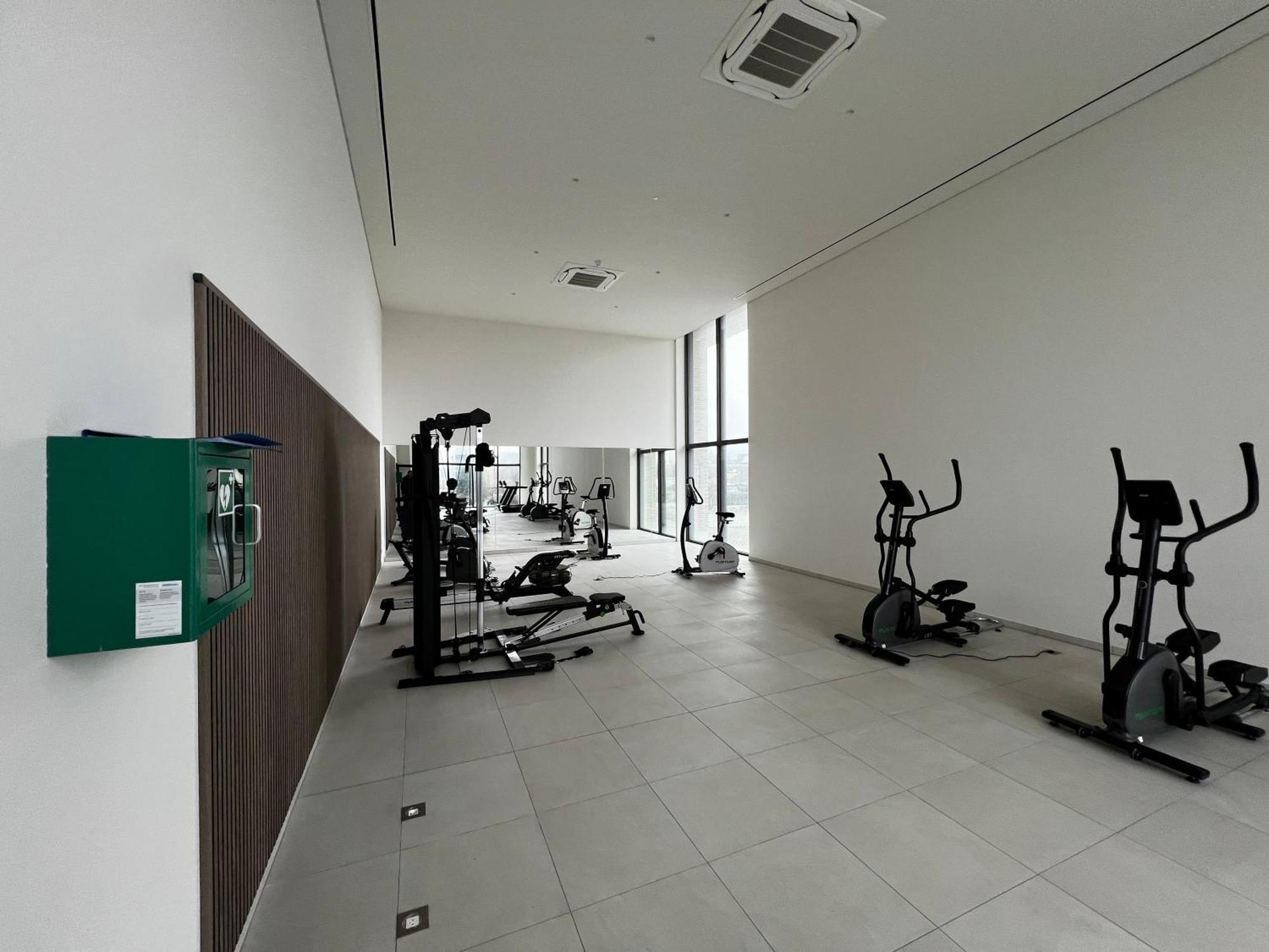 Huswell - Beautiful Apartment With Communal Pool And Gym Ostend Exterior photo